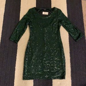 Express Emerald green sequin dress size 4 NWT